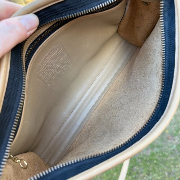 Vintage Coach Taylor Zip in stone with hang tag! - Picture 12 of 13